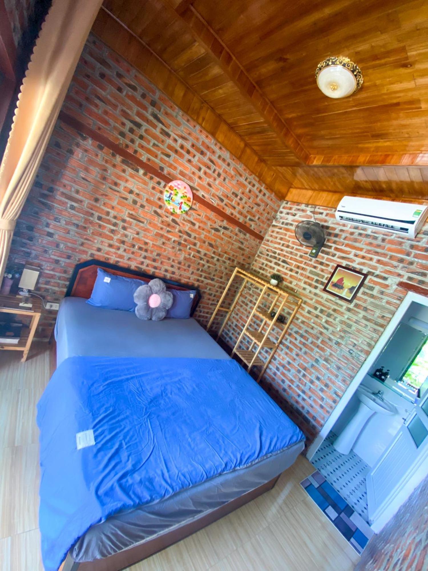 D&D Riverside Homestay Xuan Son Eksteriør billede